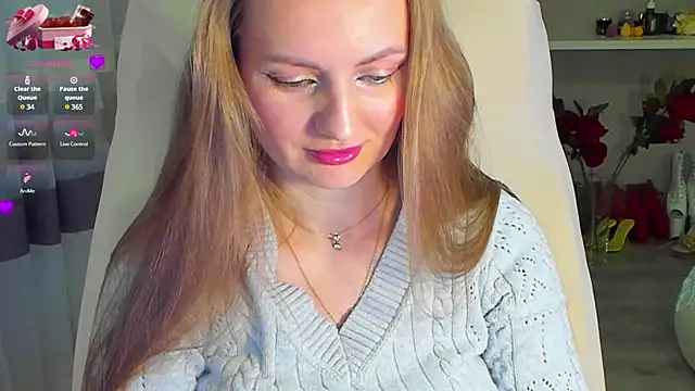 Snapshot of Viola_sweet chatting on 02/25/25, 12:03 Viola sweet online show from 02/25/25, 12:03