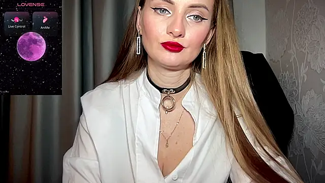 Snapshot of Viola_sweet chatting on 03/17/25, 02:08 Viola sweet online show from 03/17/25, 02:08