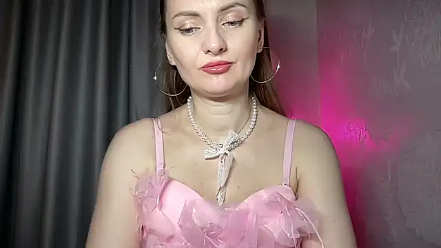Snapshot of Viola_sweet chatting on 11/26/25, 07:37 Viola sweet online show from 11/26/25, 07:37