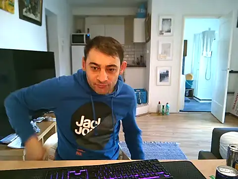 mihaimichael online show from 04/21/26, 01:06