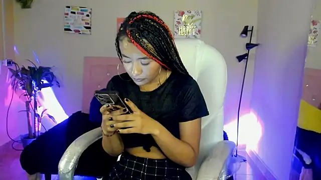 keyla roberts777 online show from 12/04/24, 07:56