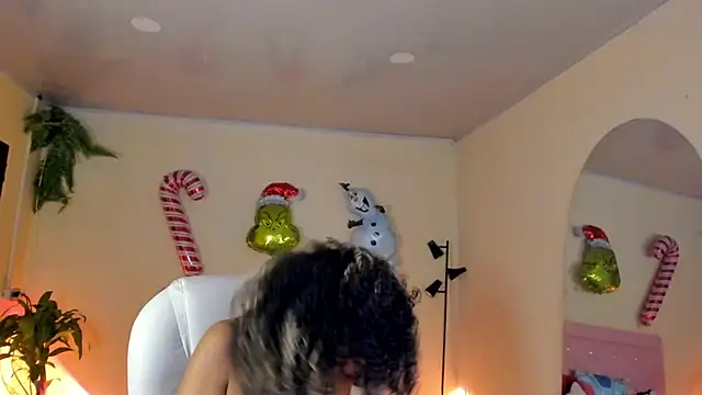 keyla roberts777 online show from 12/28/24, 04:51