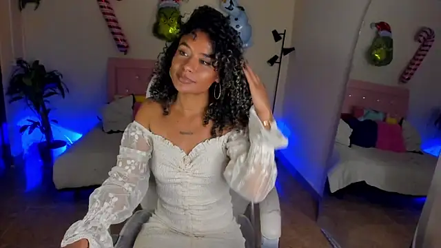 keyla roberts777 online show from 12/29/24, 07:22