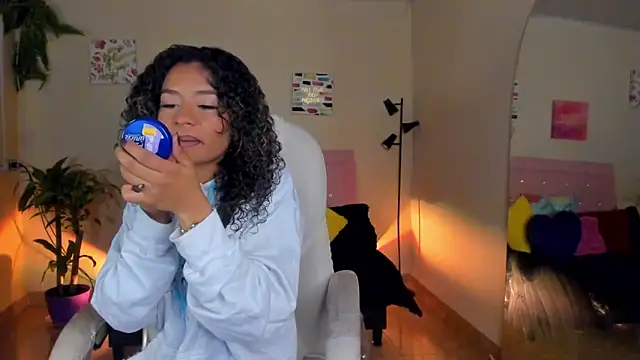 keyla roberts777 online show from 01/06/25, 03:42