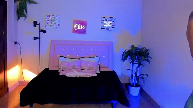 keyla roberts777 online show from 02/01/25, 07:44