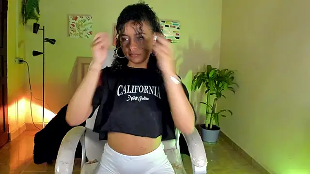 keyla roberts777 online show from 02/03/25, 04:04