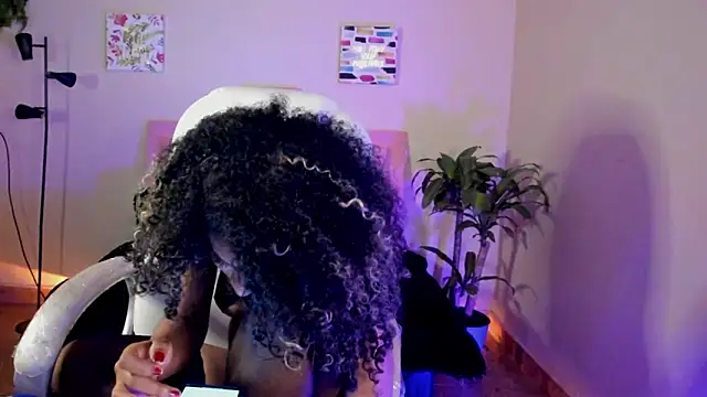 keyla roberts777 online show from 03/06/25, 01:05