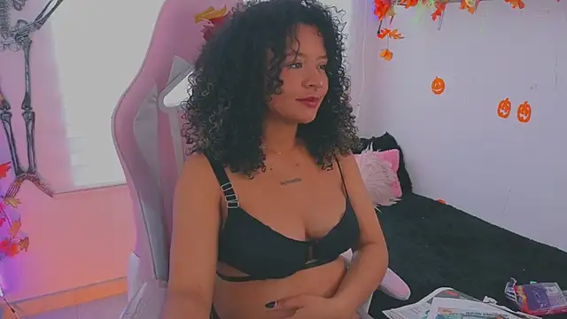 Snapshot of keyla_roberts777 chatting on 10/10/25, 07:57 keyla roberts777 online show from 10/10/25, 07:57