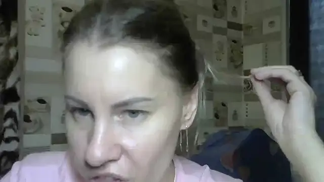 Snapshot of TherestlessKitty chatting on 10/09/25, 10:35 TherestlessKitty online show from 10/09/25, 10:35