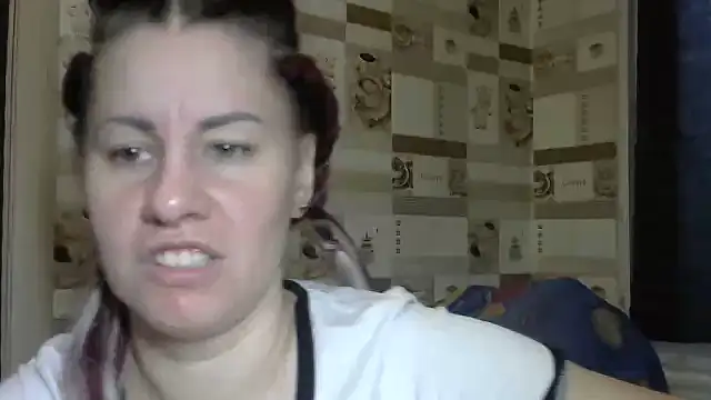 Snapshot of TherestlessKitty chatting on 10/18/25, 06:05 TherestlessKitty online show from 10/18/25, 06:05