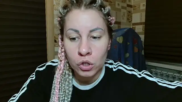 TherestlessKitty online show from 05/12/26, 10:29