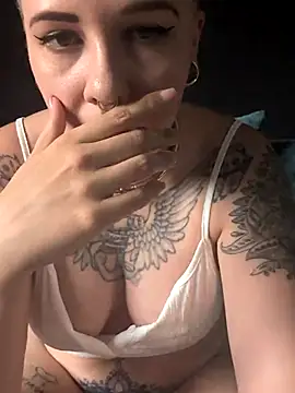 nora the strange online show from 06/23/26, 10:57