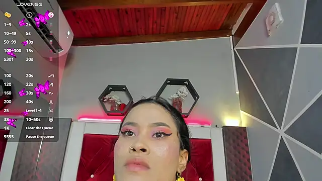 Karoll014 online show from 12/30/24, 11:48