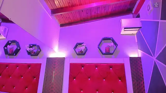 Karoll014 online show from 05/13/26, 12:02