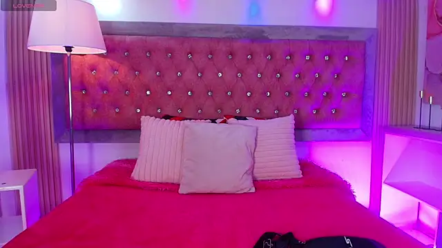 Tayzon Foxxx online show from 06/30/26, 08:21