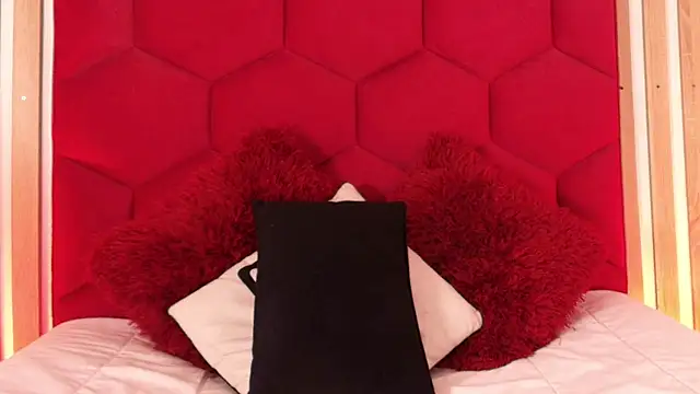 Tayzon Foxxx online show from 07/18/26, 08:23