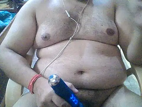 Snapshot of ARYANAVAILABLE chatting on 09/29/25, 12:05 ARYANAVAILABLE online show from 09/29/25, 12:05