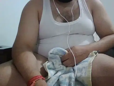 Snapshot of ARYANAVAILABLE chatting on 11/14/25, 09:13 ARYANAVAILABLE online show from 11/14/25, 09:13