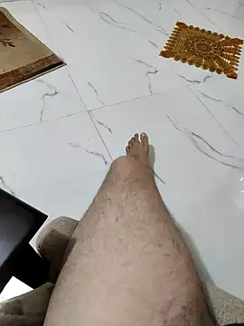 Snapshot of ARYANAVAILABLE chatting on 11/20/25, 04:07 ARYANAVAILABLE online show from 11/20/25, 04:07