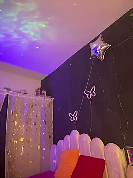 AlisonHoot69 online show from 12/04/25, 12:53