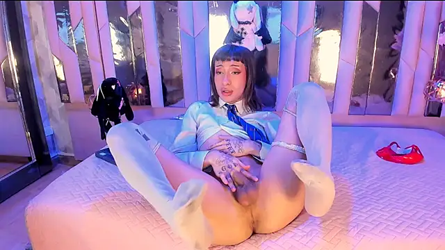 Snapshot of MadisonWood01 chatting on 11/13/25, 04:17 MadisonWood01 online show from 11/13/25, 04:17