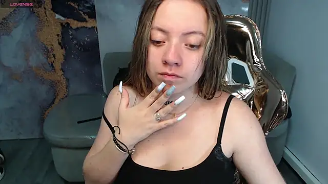 Cristal v 1 online show from 12/19/24, 03:07