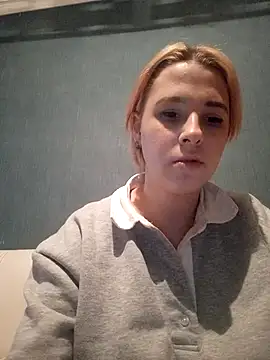 Gussie Bridie online show from 12/05/24, 03:17