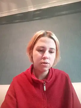 Gussie Bridie online show from 12/20/24, 12:27