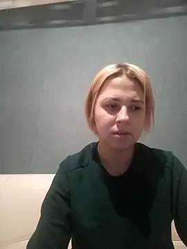 Gussie Bridie online show from 12/28/24, 01:28