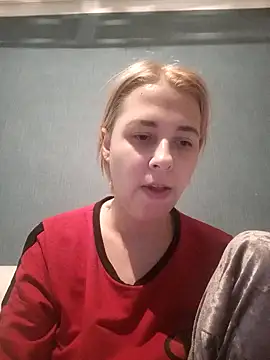 Gussie Bridie online show from 01/05/25, 03:13