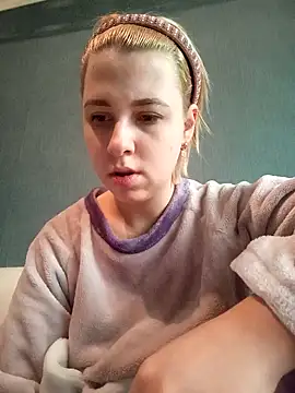 Gussie Bridie online show from 02/05/25, 07:39