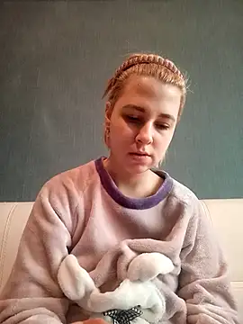 Gussie Bridie online show from 02/05/25, 10:41