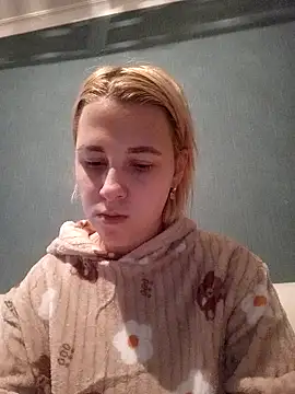 Gussie Bridie online show from 02/14/25, 02:23