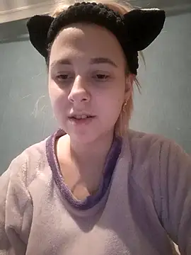 Gussie Bridie online show from 02/21/25, 02:59