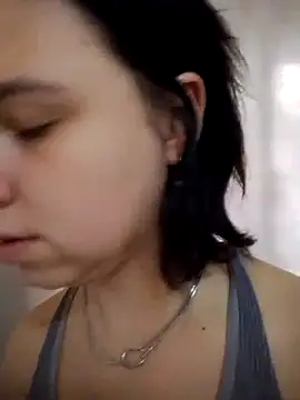 Gussie Bridie online show from 10/23/25, 07:07