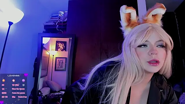 Snapshot of Irinaa_Scarlett chatting on 01/01/25, 10:46 Irinaa Scarlett online show from 01/01/25, 10:46