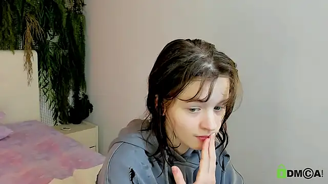 Alina Mills online show from 11/26/25, 11:00