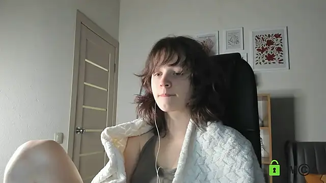 Alina Mills online show from 06/21/26, 11:02