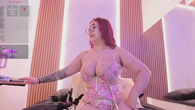 juicy led  online show from 01/23/25, 11:26