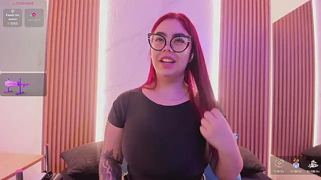 juicy led  online show from 01/27/25, 11:22