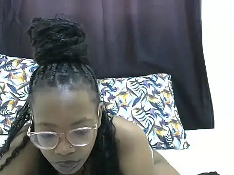  Eylah online show from 12/21/24, 08:28