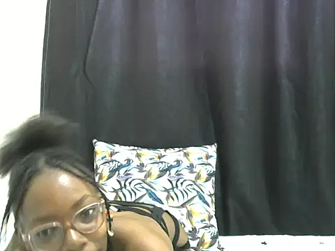  Eylah online show from 03/08/25, 09:17