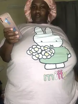 bustytitsxxx online show from 06/19/26, 10:02