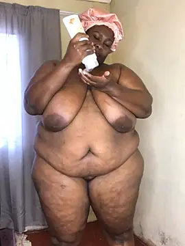 bustytitsxxx online show from 06/22/26, 06:10
