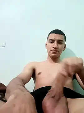 Rogersmit2 online show from 11/19/25, 04:40