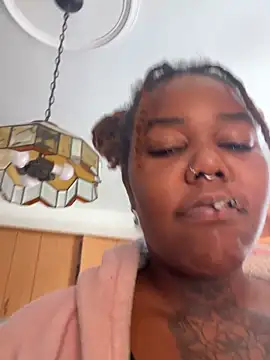 Goddess Nafeesha online show from 10/11/25, 04:27