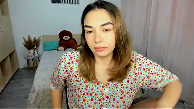 Snapshot of Alexa_Dolly12 chatting on 11/17/25, 06:41 Alexa Dolly12 online show from 11/17/25, 06:41