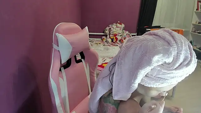 Lika8234 online show from 10/03/25, 08:28