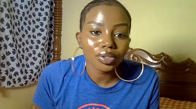 Snapshot of juicyblaqebony chatting on 02/27/25, 01:38 juicyblaqebony online show from 02/27/25, 01:38