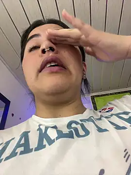  luna torres online show from 05/05/26, 12:35